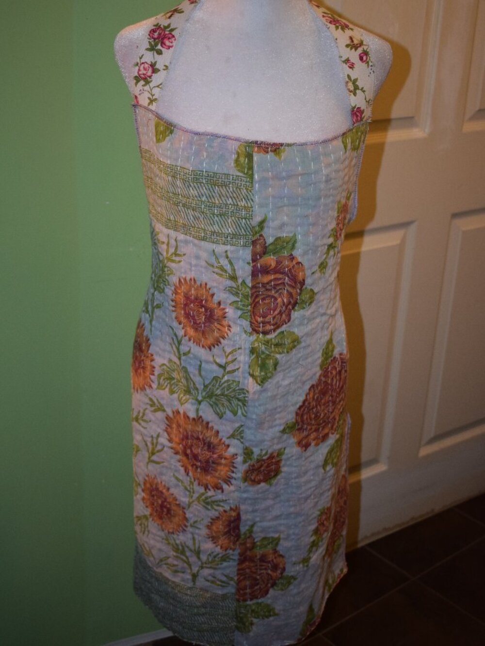 New Handmade Floral Kantha Cotton apron for woman kitchen Vintage Cottage core